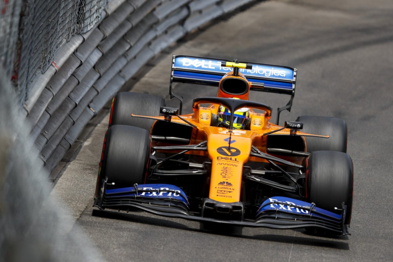 D7amjHFXYAAofD4.jpg-large