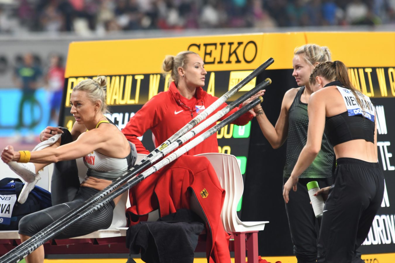 Romana-Maláčová-skok-o-tyči-kvalifikace-MS-2019-5