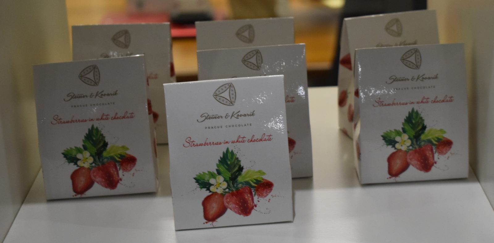 novinka: jahody v bílé čokoládě